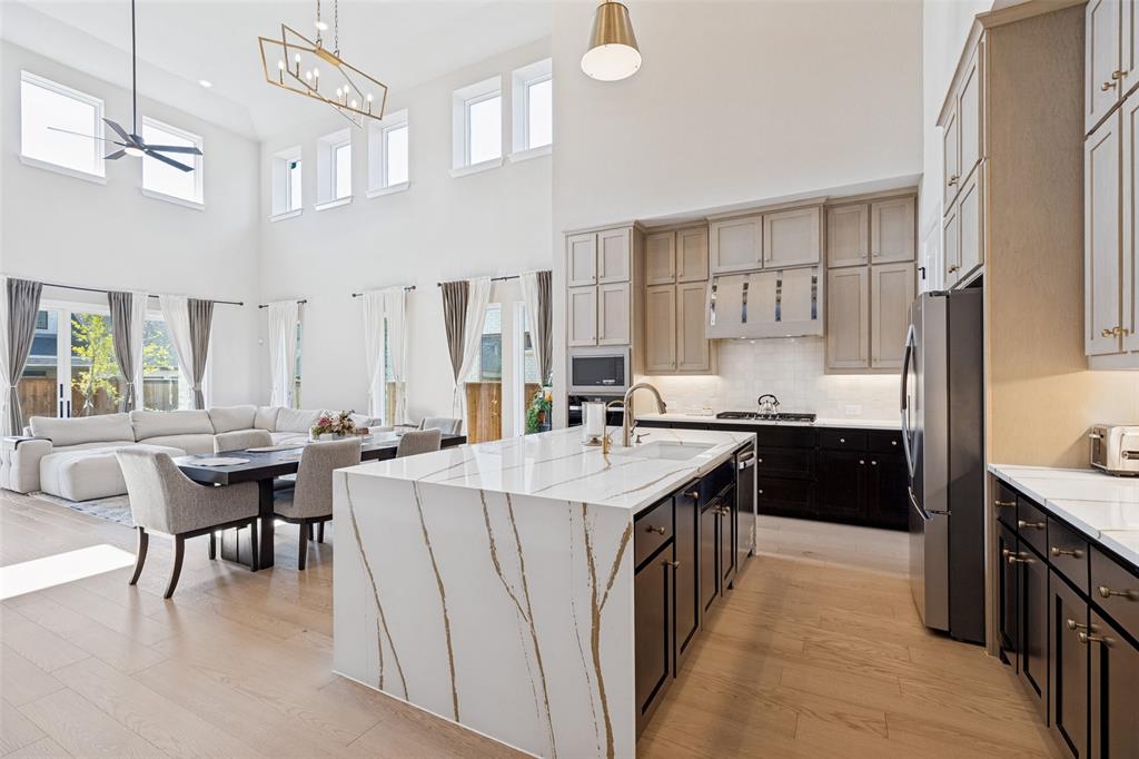 9282 Spindletree Drive - Photo 8
