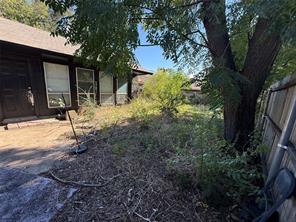 3825 Eugene Court N - Photo 3