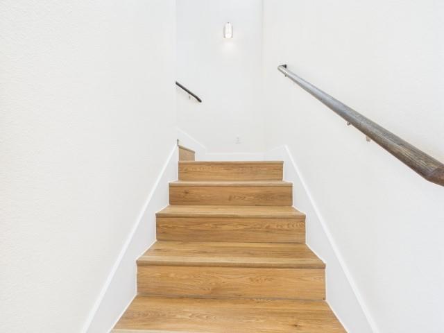 1204 Phoenix Drive - Photo 15