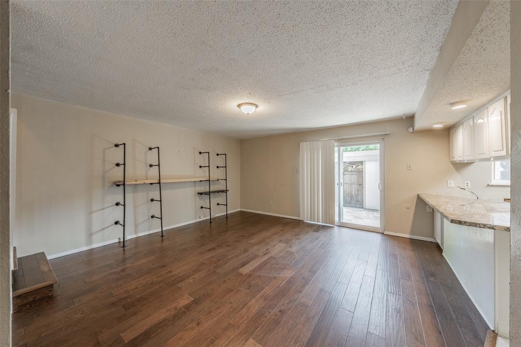 220 Westview Terrace - Photo 10