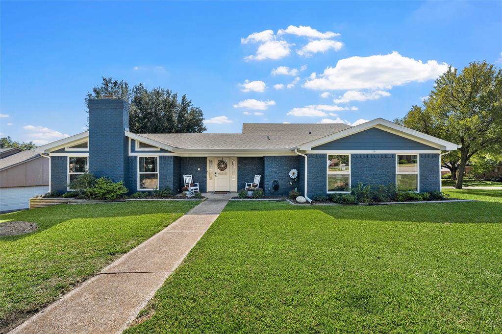 4324 Green Point Drive - Photo 2