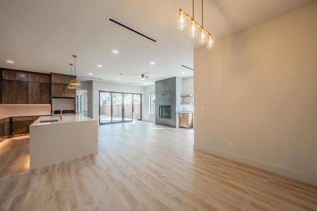 1951 Leath Street - Photo 5