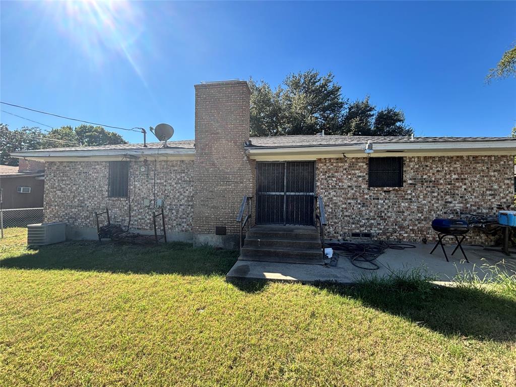 5910 Cedar Glen Drive - Photo 11