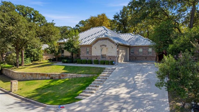 428 Lake Terrace Drive