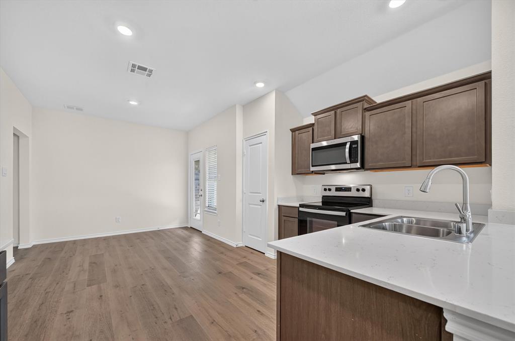 613 Blooming Glade - Photo 8
