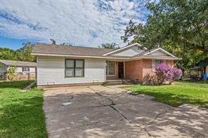 1220 Colfax Circle - Photo 2