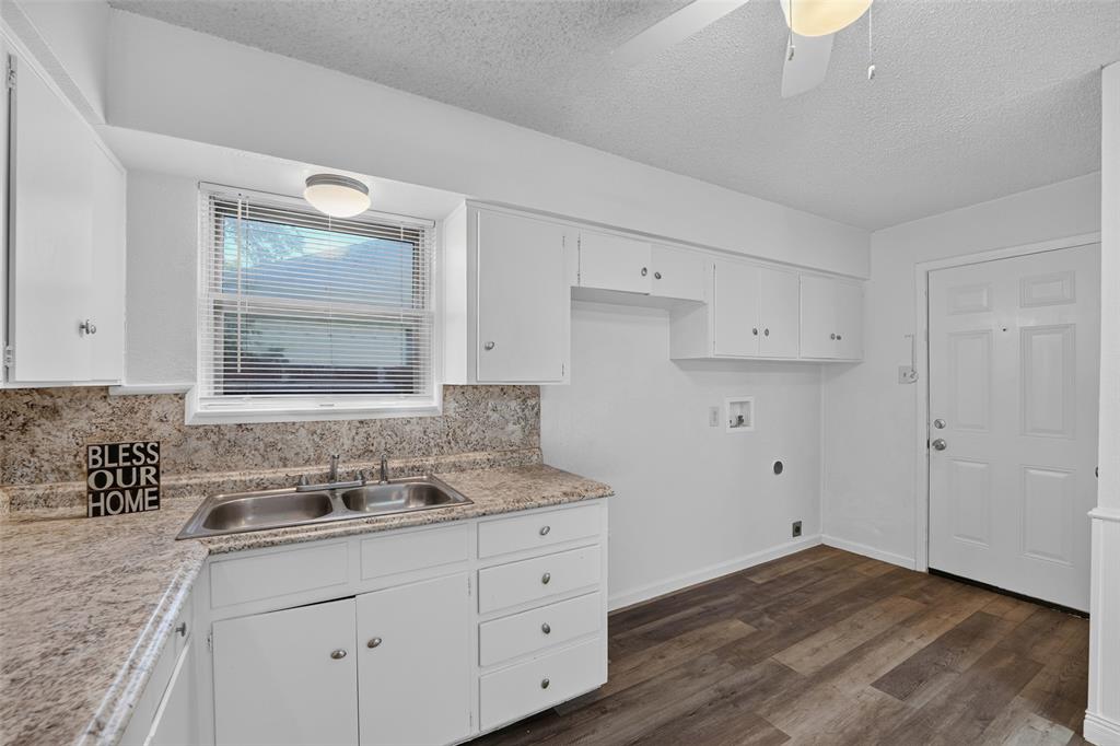 3532 Hilton Drive - Photo 5