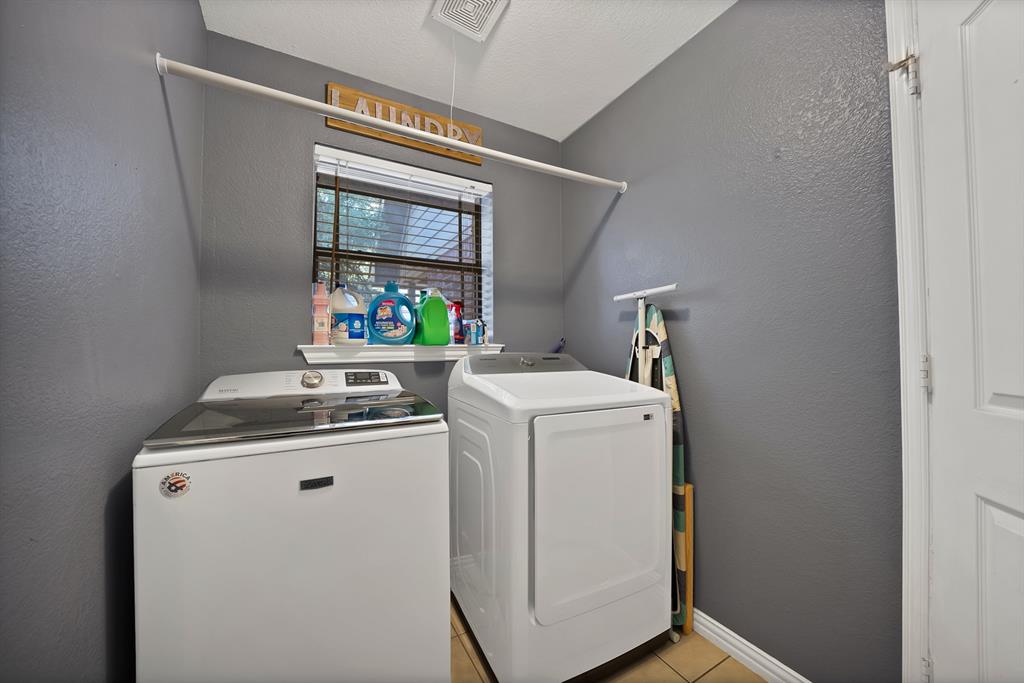 133 Miramar Circle - Photo 13