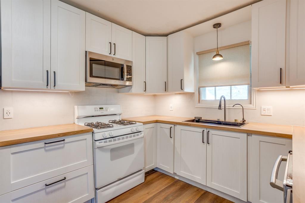 3304 Creston Avenue - Photo 18