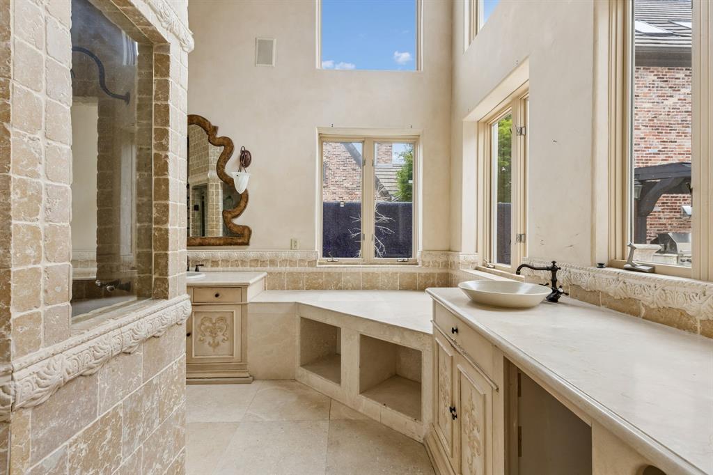 6917 Forest Glen Drive - Photo 12