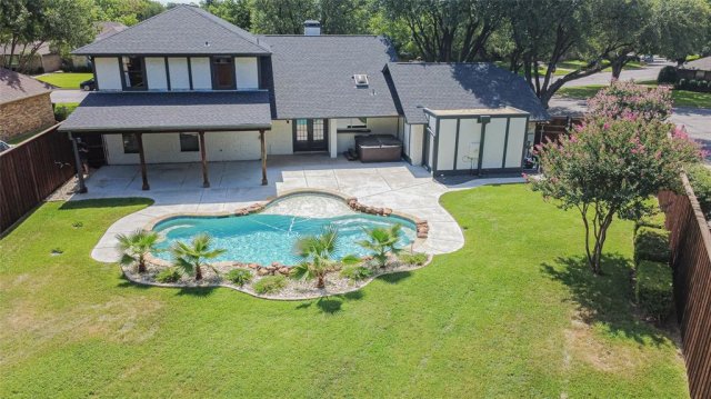 1121 Augusta Court