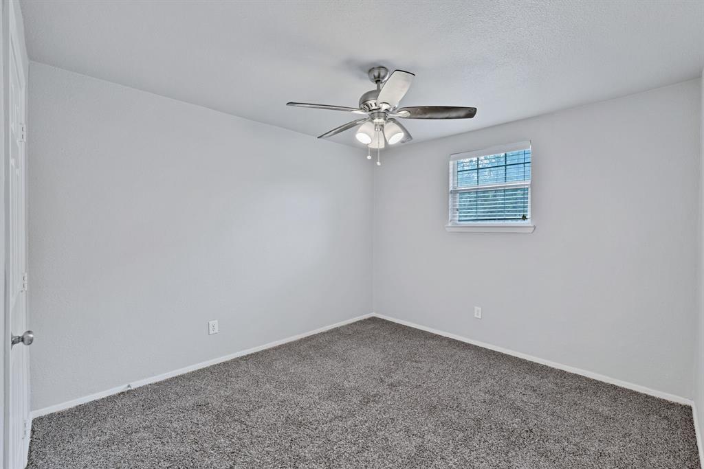105 Alice Drive - Photo 14