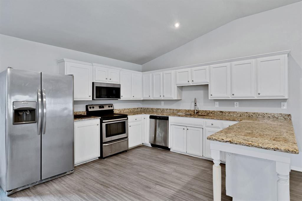105 Alice Drive - Photo 6