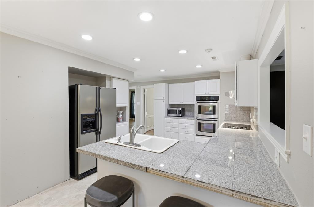 7806 Woodstone Lane - Photo 12