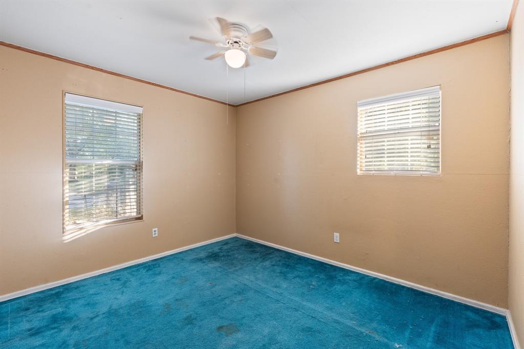 310 Eastland Street - Photo 11