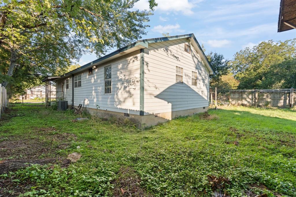 310 Eastland Street - Photo 20