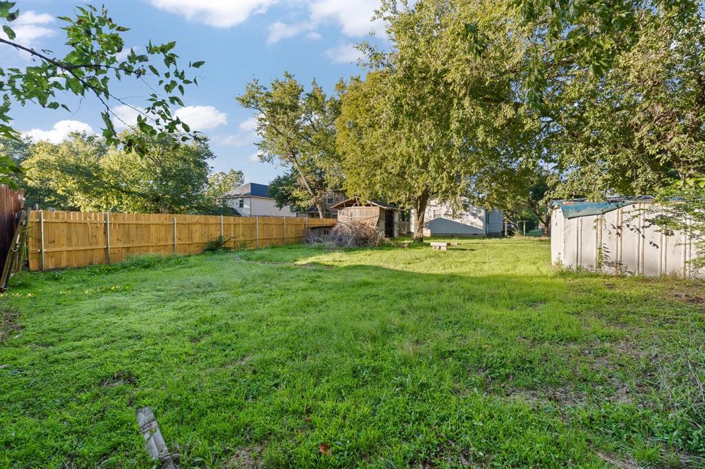 310 Eastland Street - Photo 22