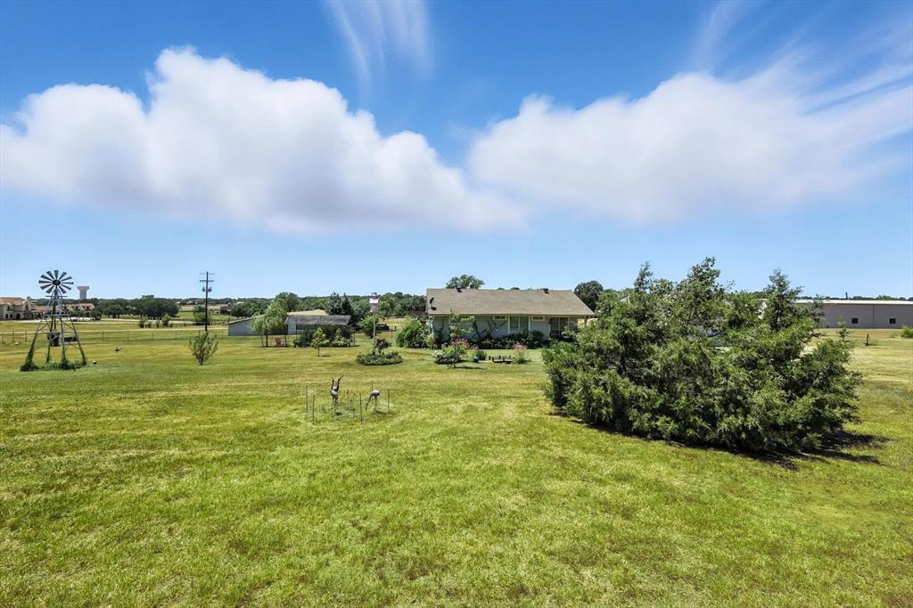 6927 Hawk Road - Photo 15