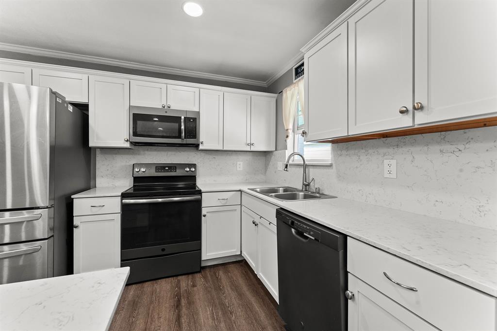 1013 Irene Drive - Photo 4