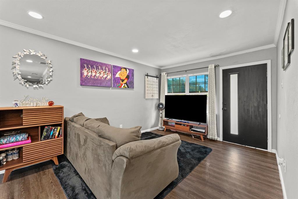 1013 Irene Drive - Photo 8