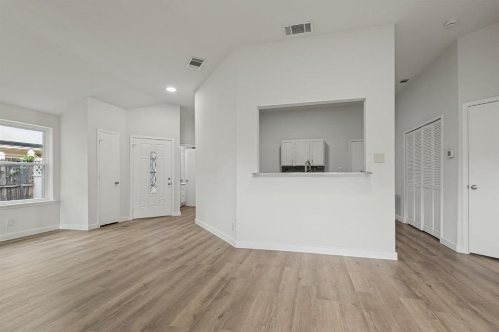5814 Fox Hunt Drive - Photo 11