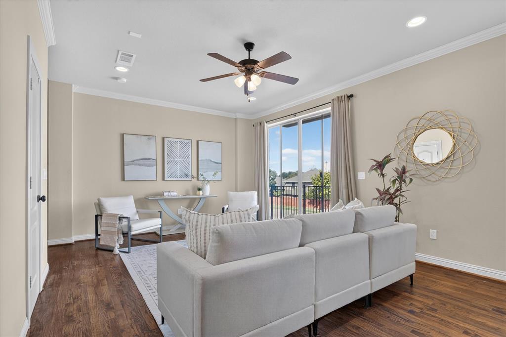 563 Rockingham Drive - Photo 10