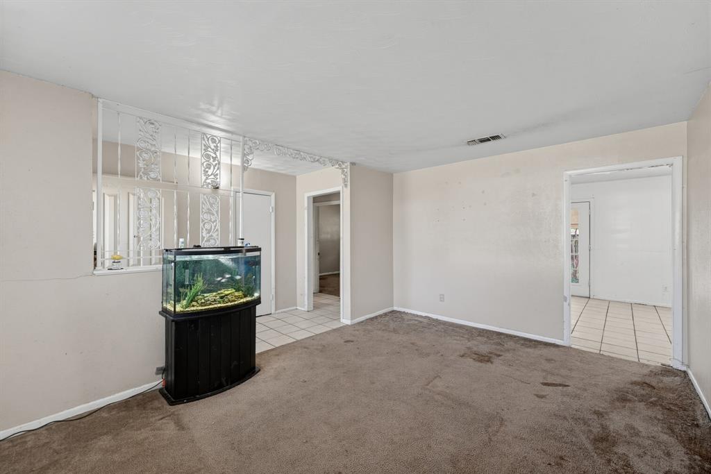 2910 Grove Street - Photo 3