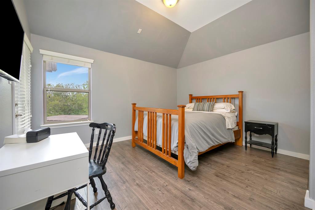 1219 Bentley Drive - Photo 30