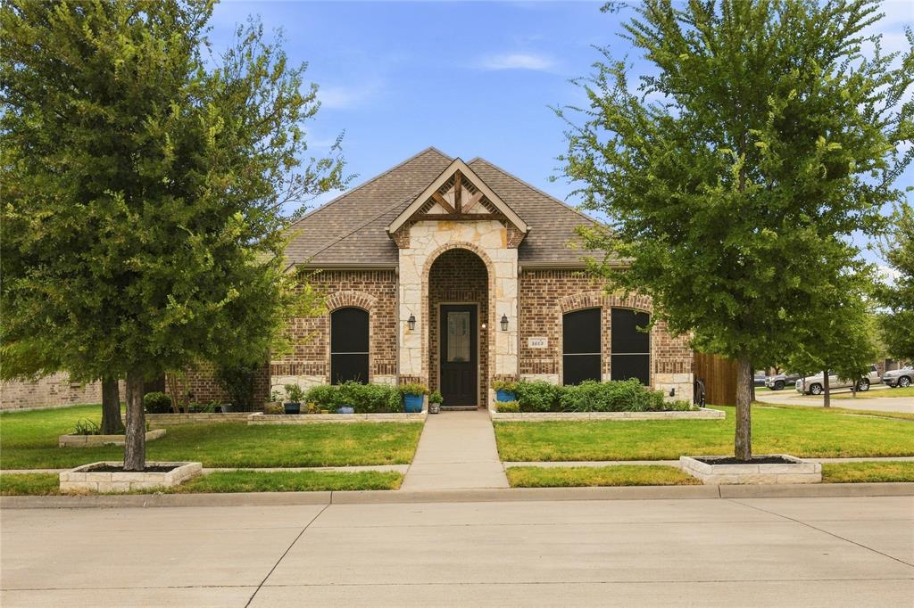 1612 Tyler Street - Photo 1