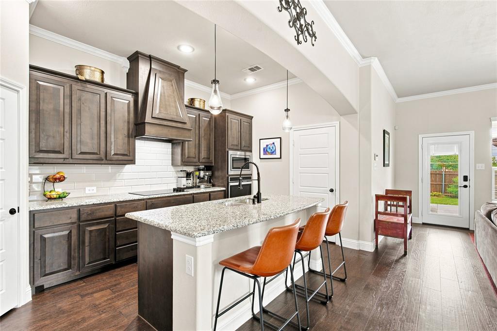 1612 Tyler Street - Photo 5
