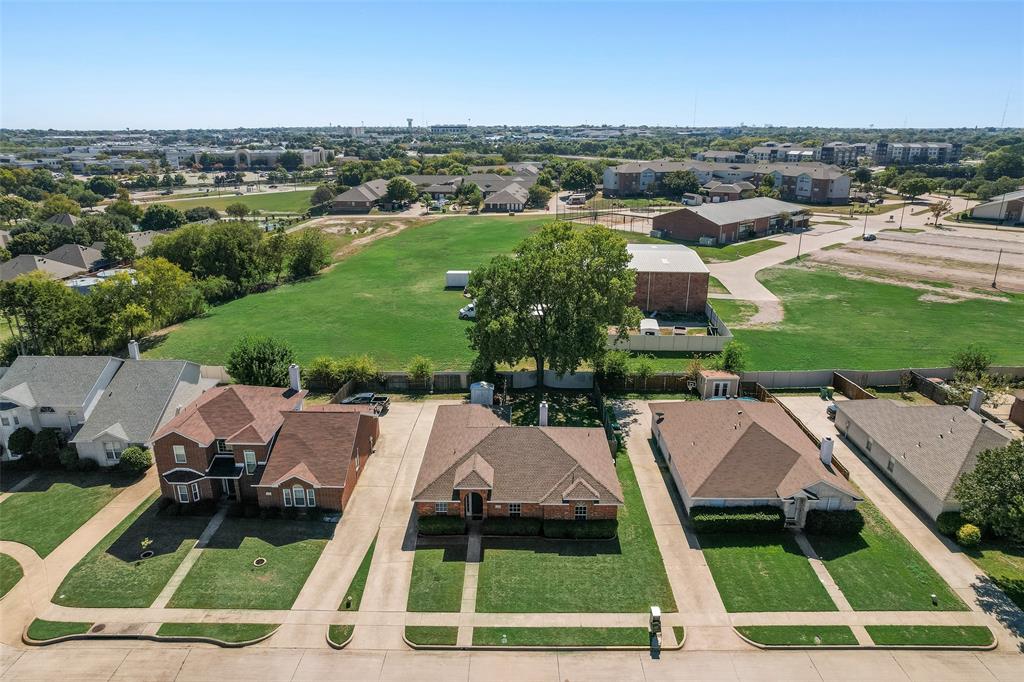 412 Overland Trail - Photo 2