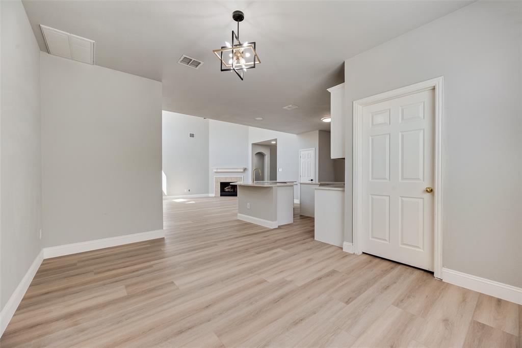1716 Clarke Springs Drive - Photo 11