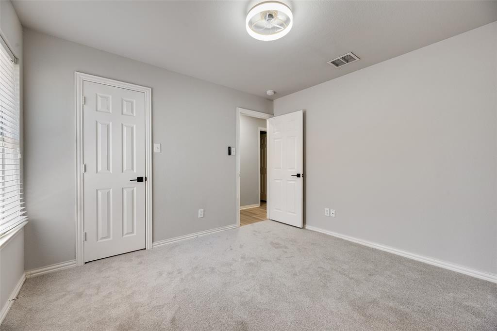 1716 Clarke Springs Drive - Photo 7