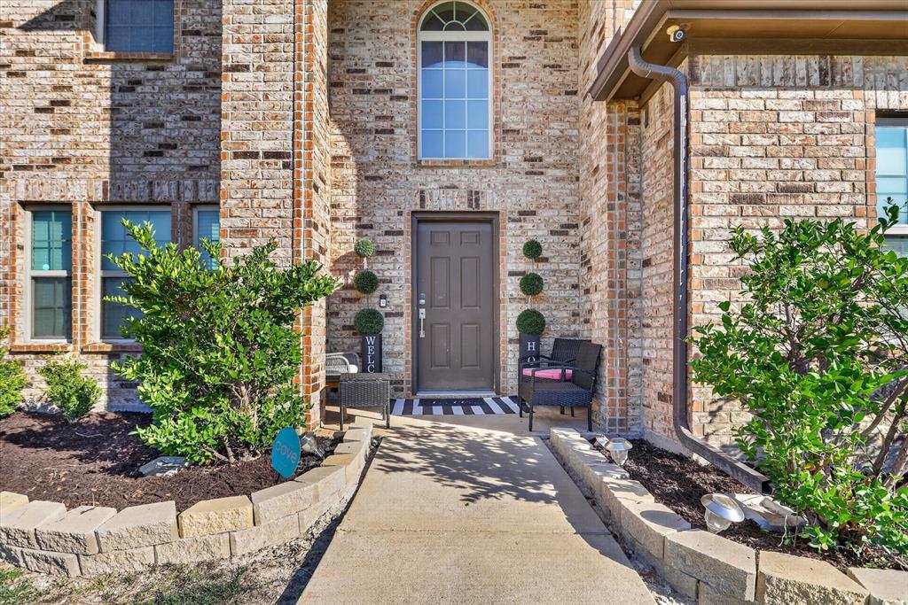 2325 Redwood Drive - Photo 3