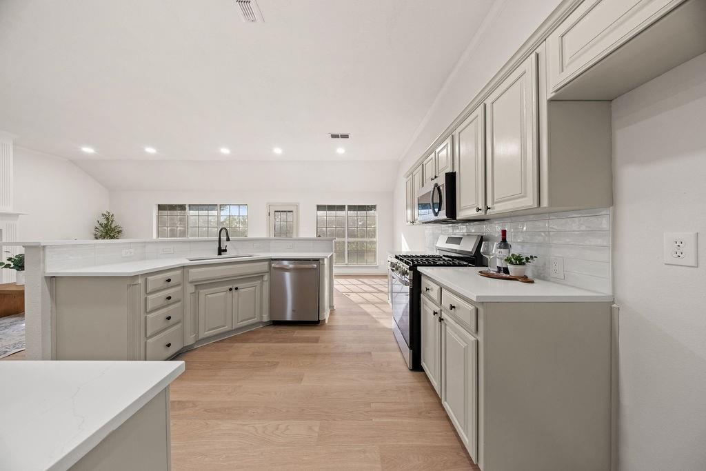 10138 Trail Ridge Drive - Photo 18