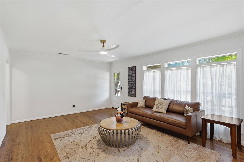 2810 Bonnie View Road - Photo 4