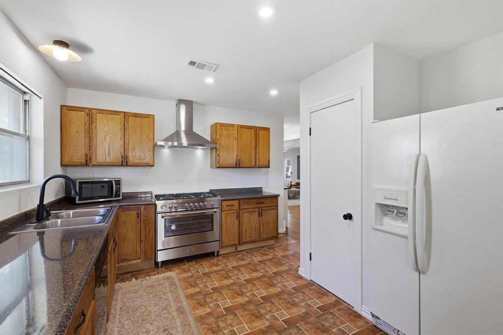 2810 Bonnie View Road - Photo 7