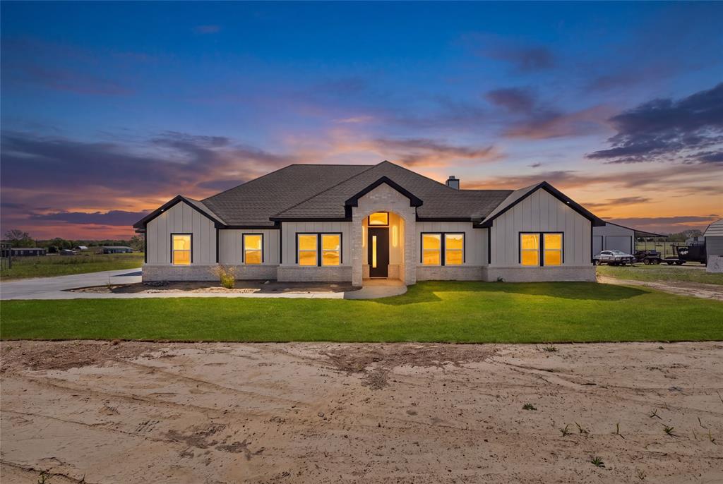 6433 County Road 4120 - Photo 1