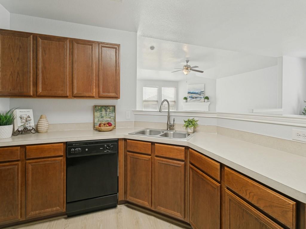 108 Brookbank Court - Photo 10