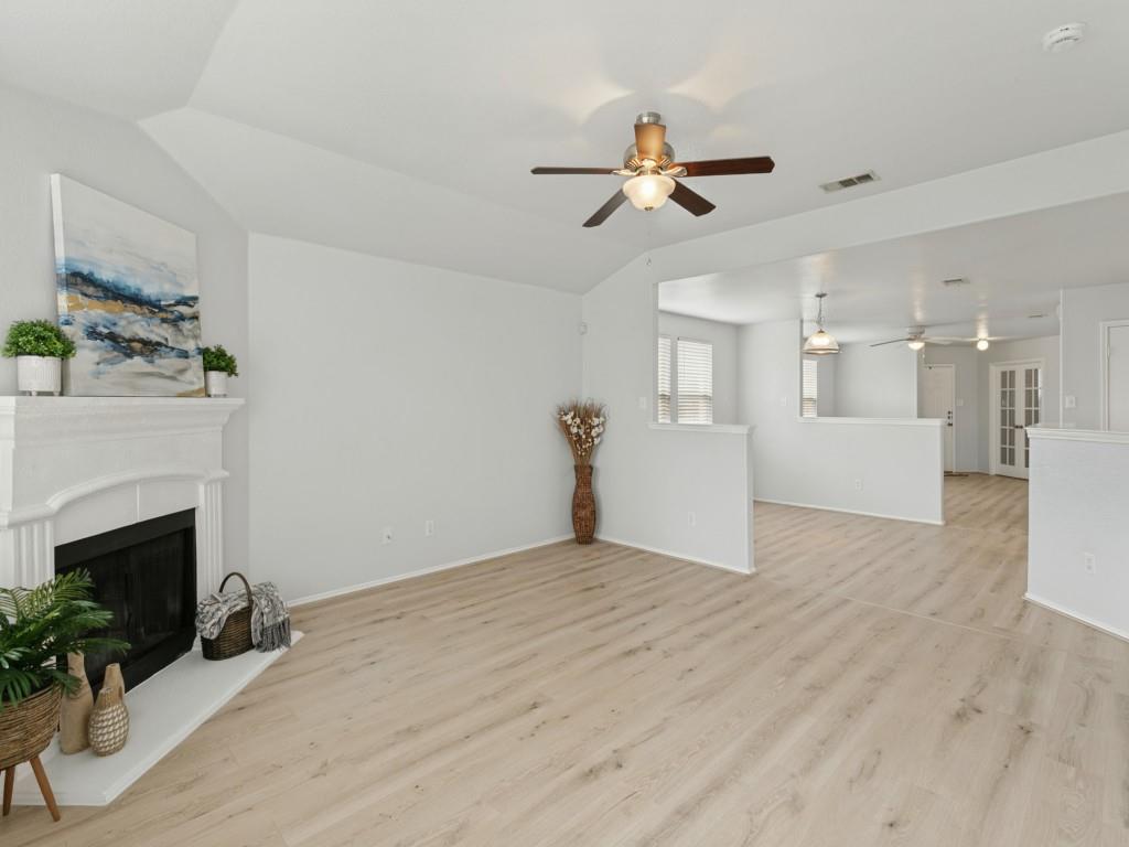 108 Brookbank Court - Photo 12