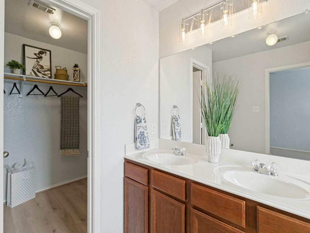 108 Brookbank Court - Photo 17