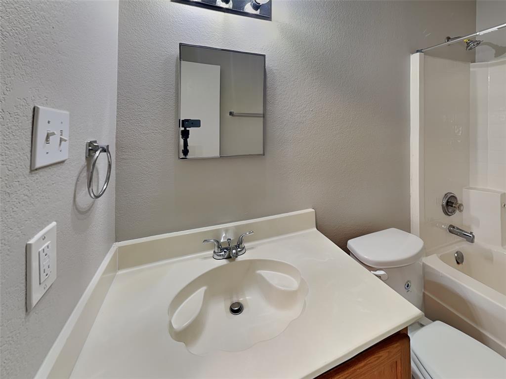 5709 Addington Drive - Photo 17