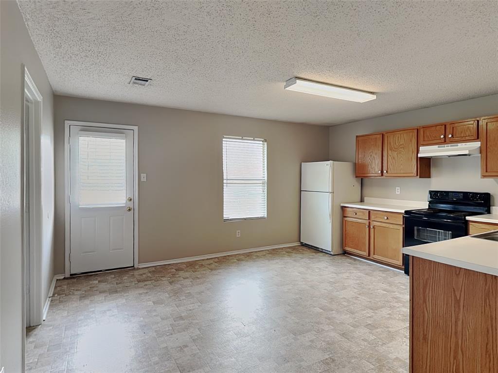 5709 Addington Drive - Photo 5