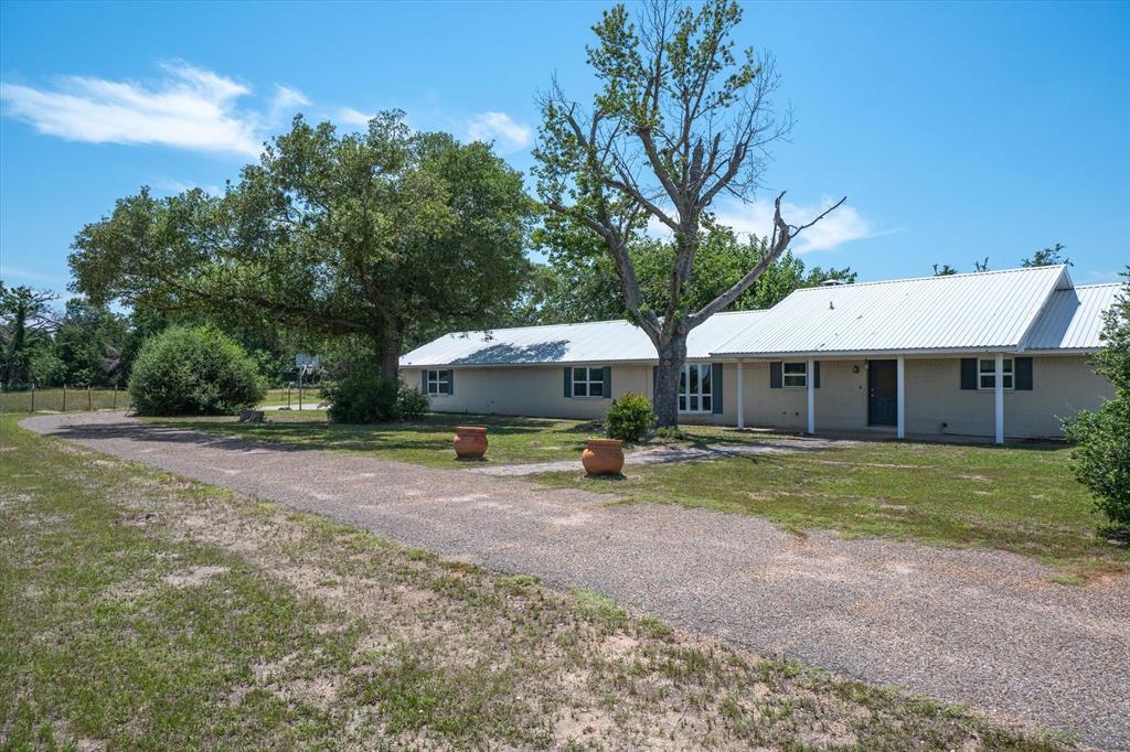 800 Vz County Road 4105 - Photo 2
