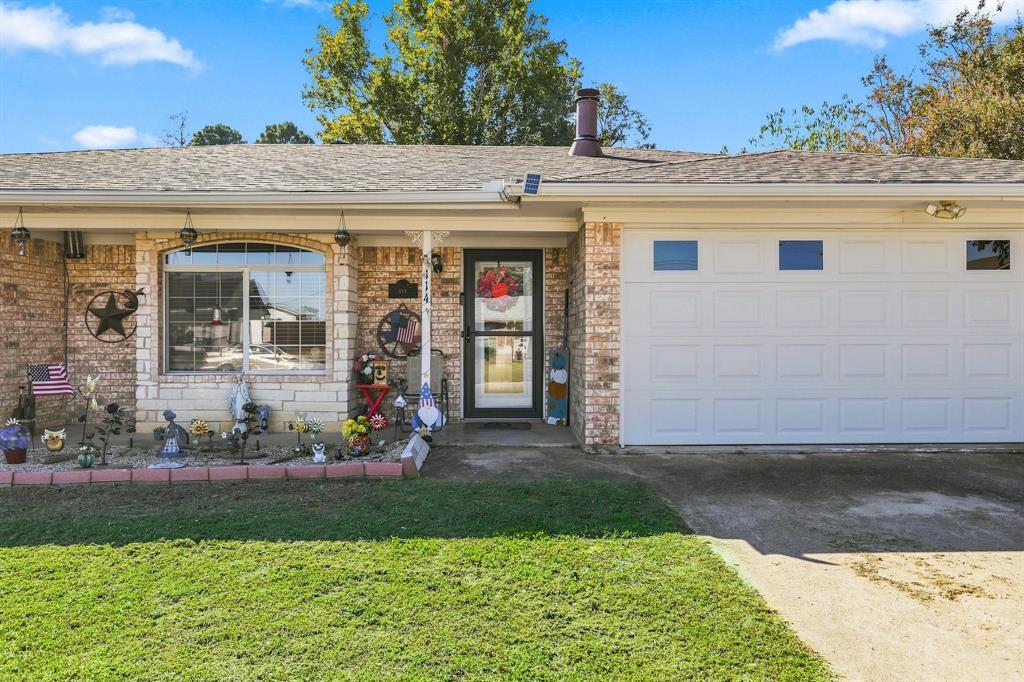 114 Brookshear Drive - Photo 2