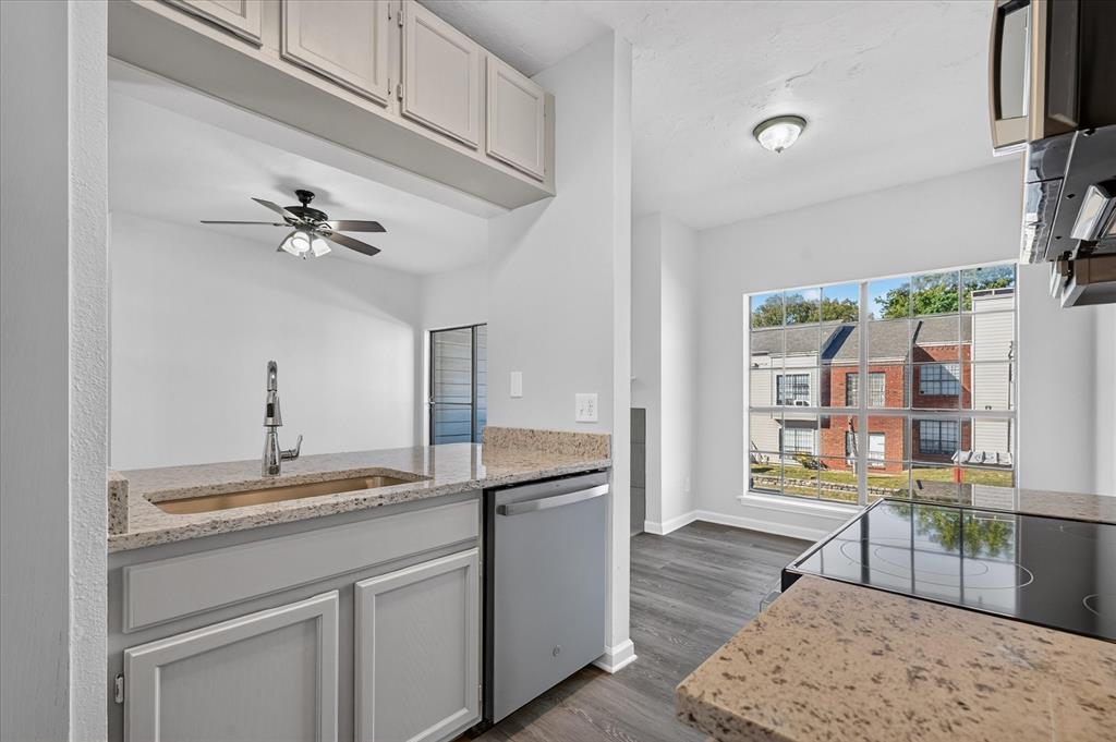 9737 Whitehurst Drive - Photo 17