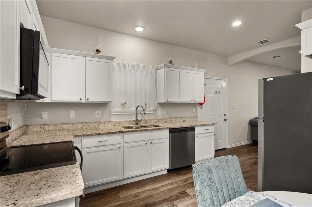 2115 Jones Street - Photo 12