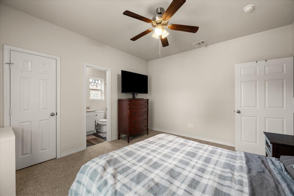 2115 Jones Street - Photo 15