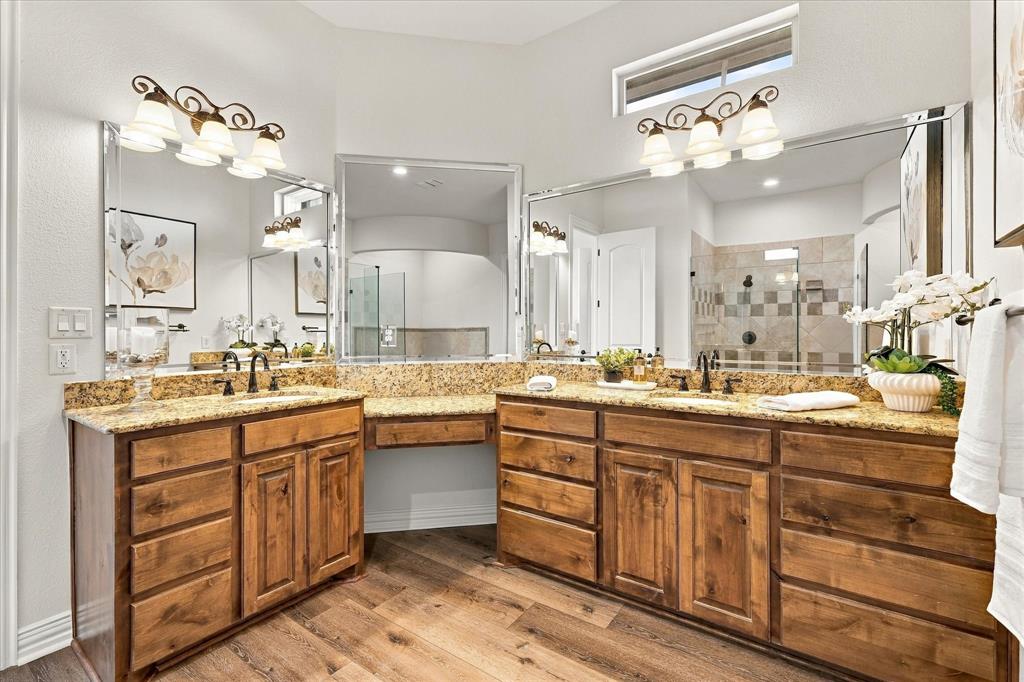 101 Rattling Antler Court - Photo 18