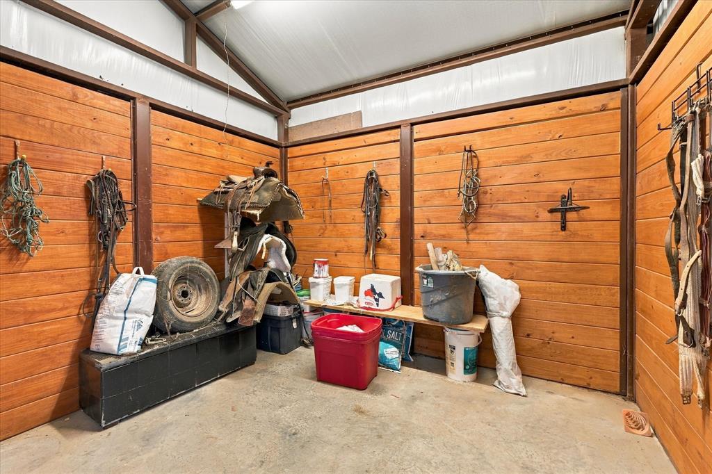 101 Rattling Antler Court - Photo 38